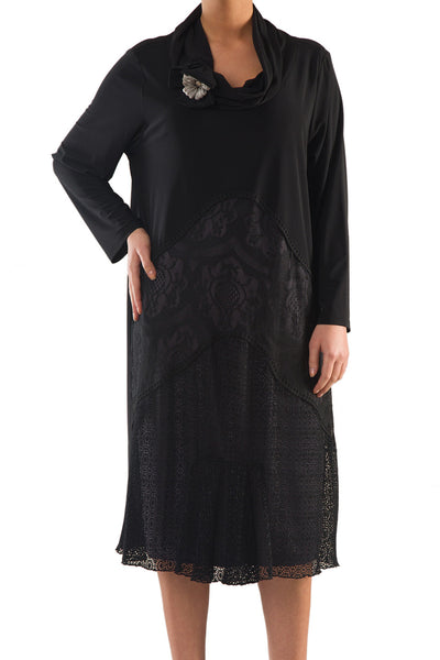 La Mouette Women's Plus Size Elegant Dress with Lace